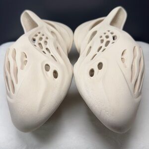 adidas Yeezy Foam Runner “Ararat” – G55486 – Size 11